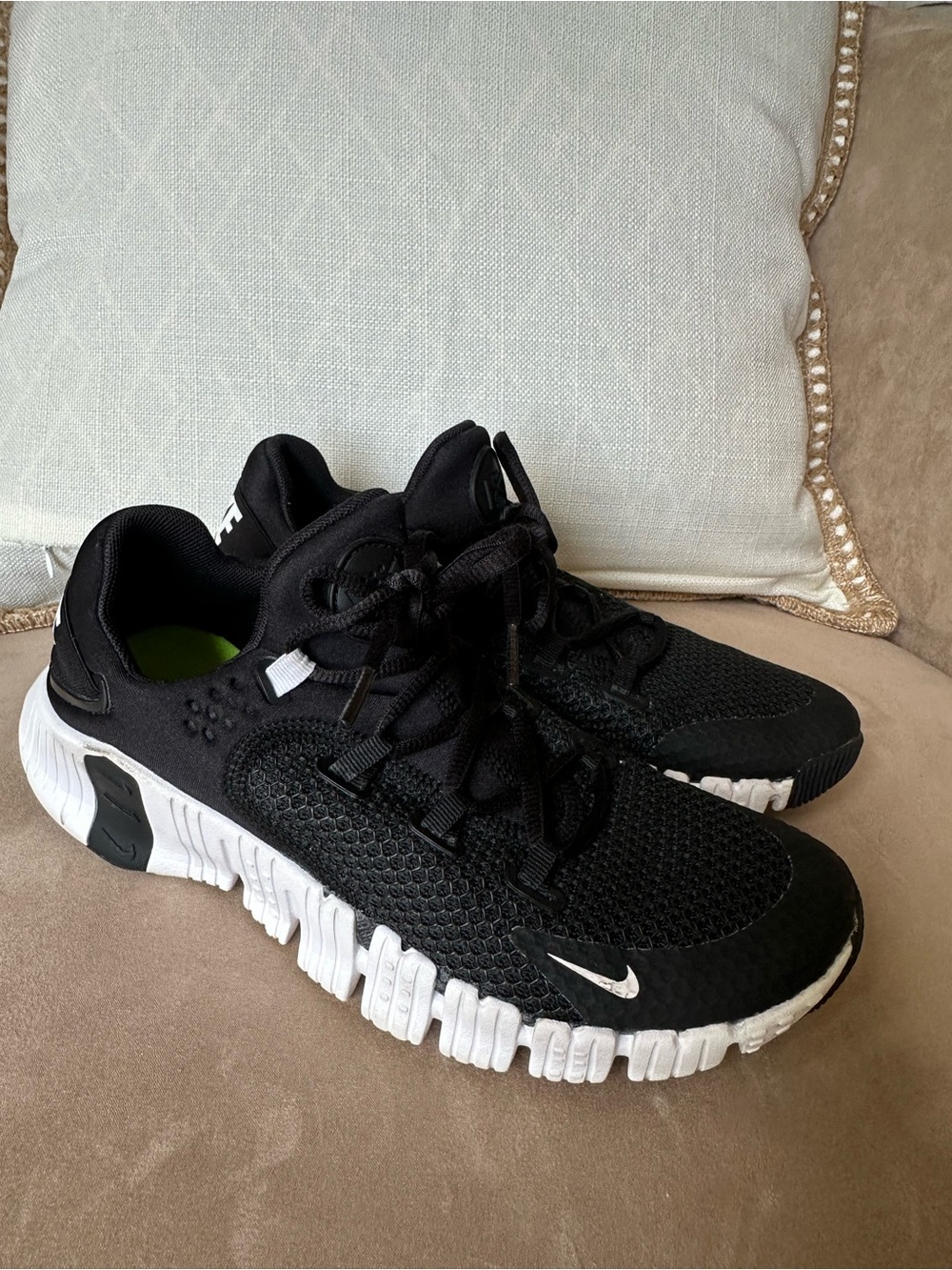 Nike Free Metcon 4 women sneakers size 7.5 - Picture 11 of 12